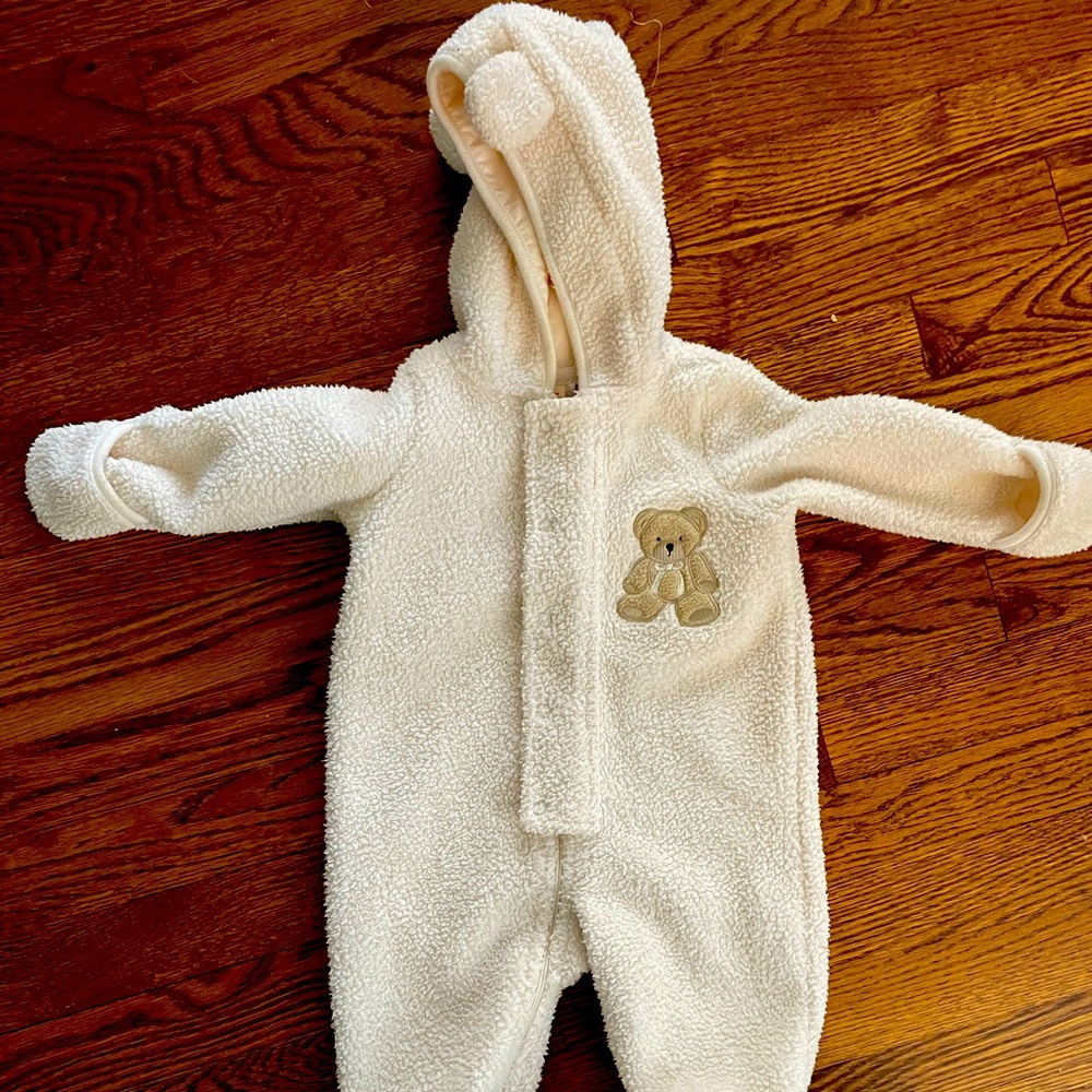 Baby bear 🐻 winter suit ❤️ 3-6 months old